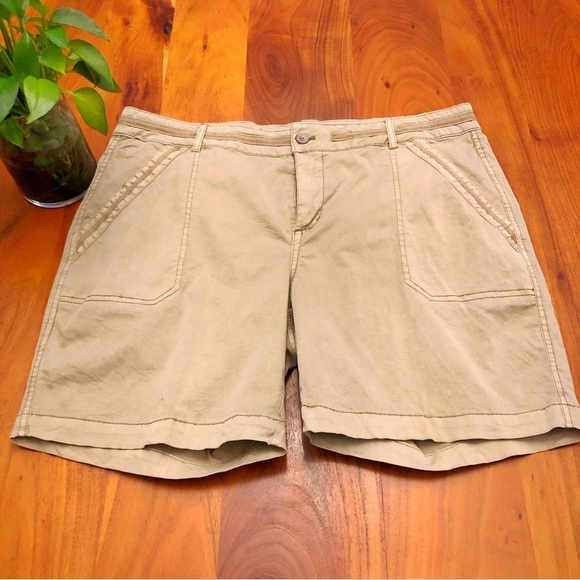 Dancer Hayes High Rise Wide Leg Tan Casual Shorts. US 10 Large - Picture 6 of 14